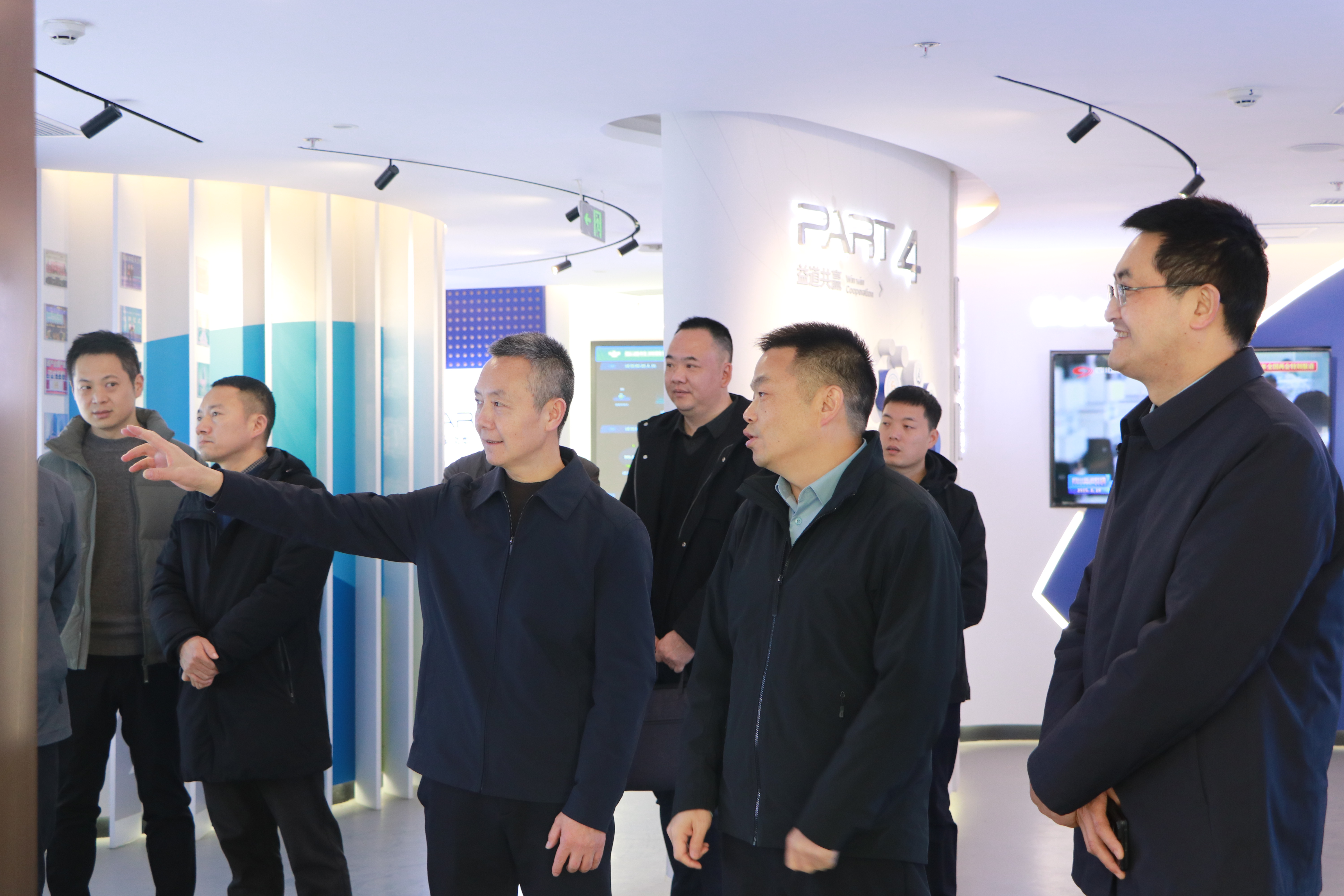 ZTJC︱涪城区委副书记、区长唐顺江一行莅临太阳集团tyc33455调研指导