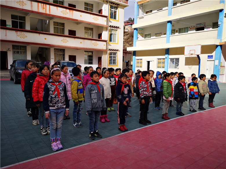 送温暖，献爱心——四川太阳集团tyc33455走进甘孜·色达